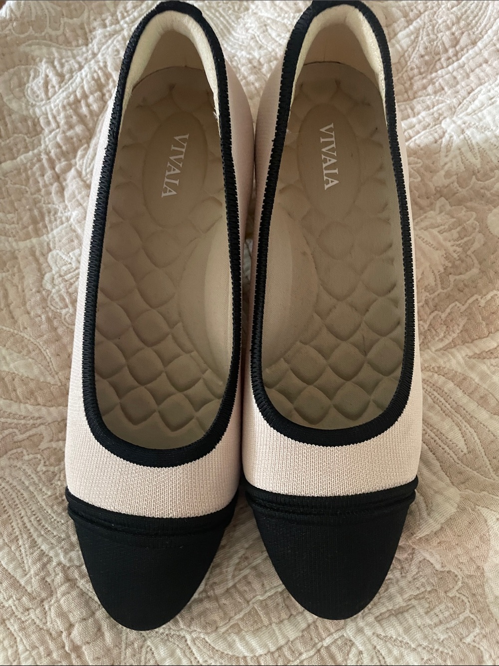 VIVAIA Two-Tone Cream and Black Knit Ballet Block heel